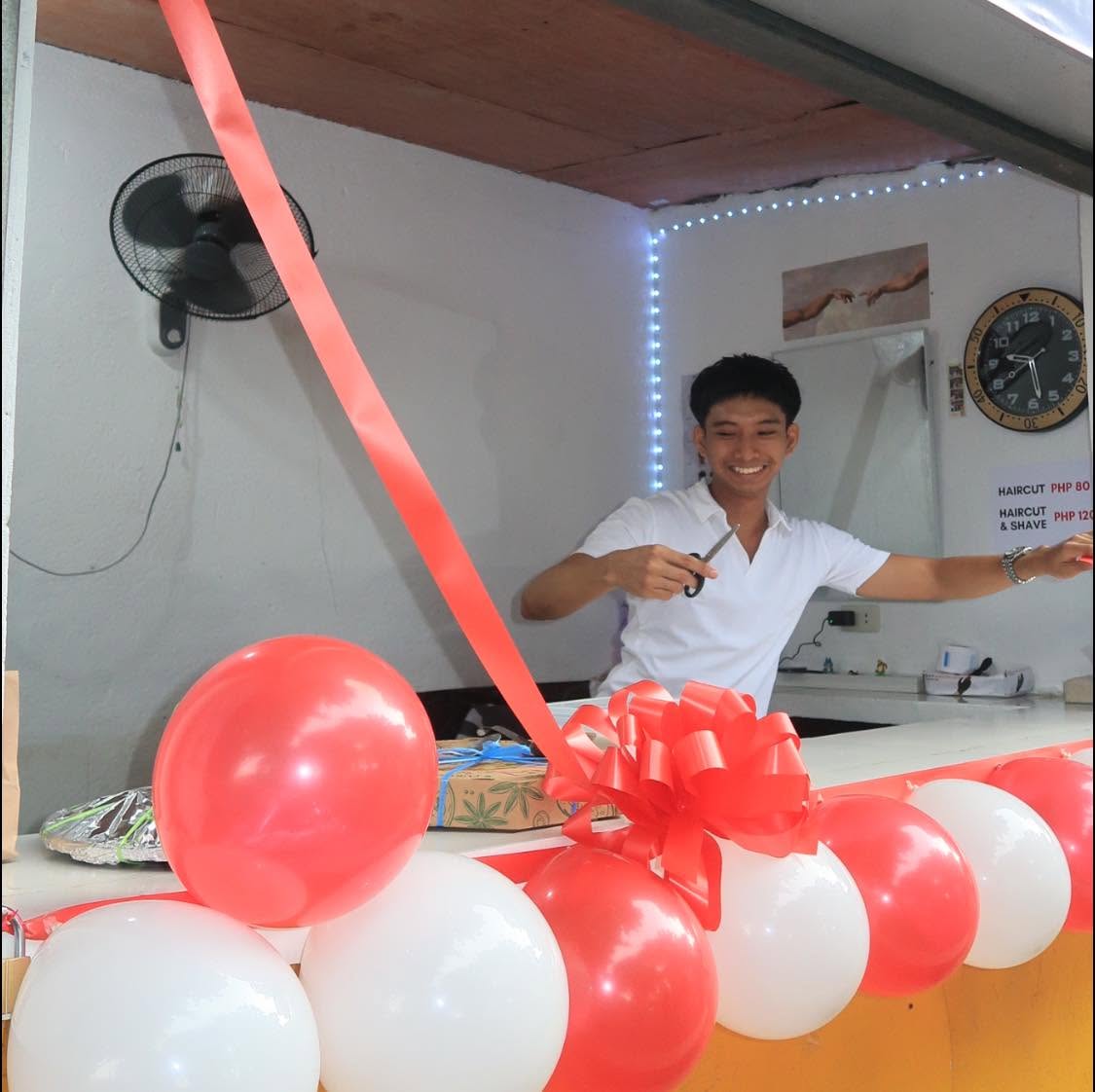 Klasik Fades ribbon cutting